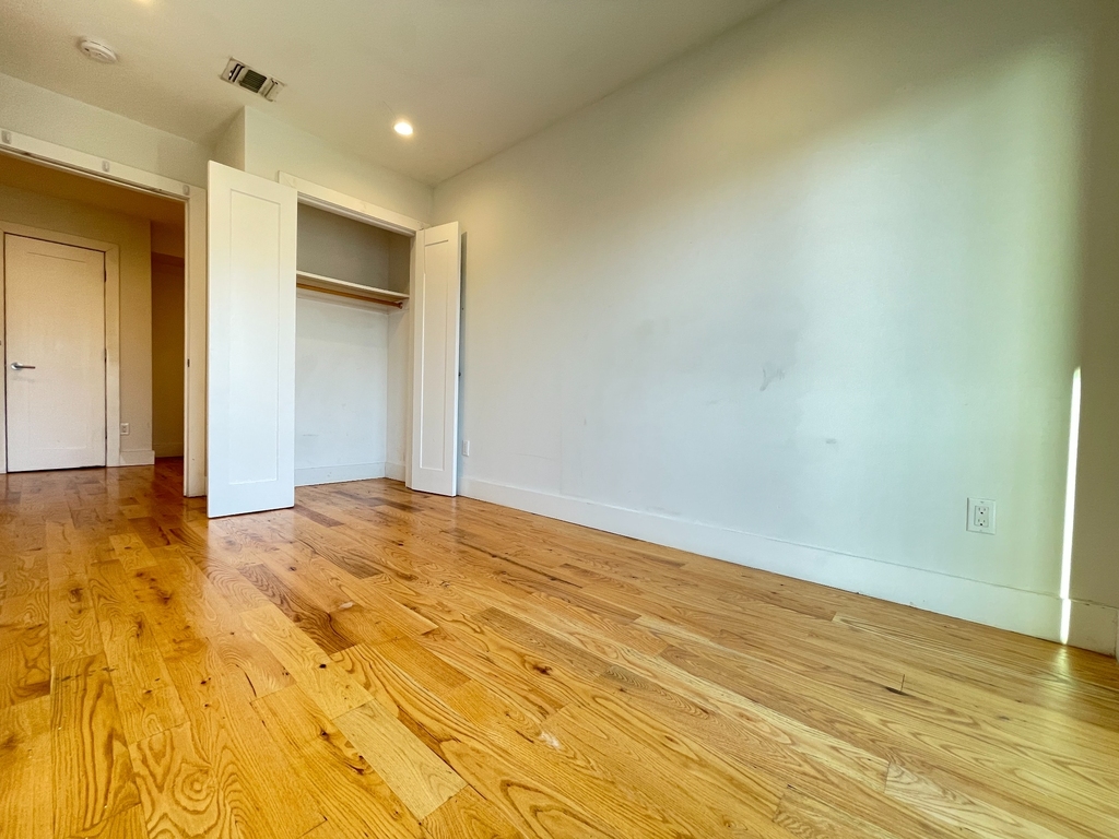 1552 Myrtle Avenue - Photo 5