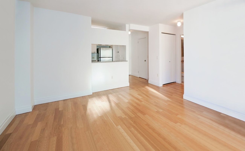 150 East 44th Street - Photo 1