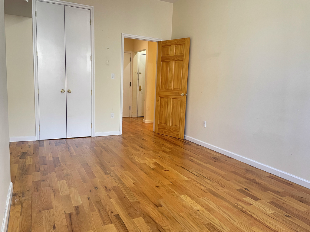 2034 2nd Avenue - Photo 7