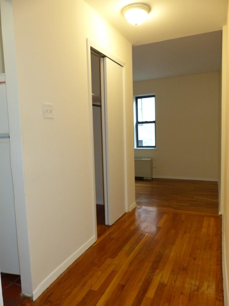 143 West 69th Street - Photo 12