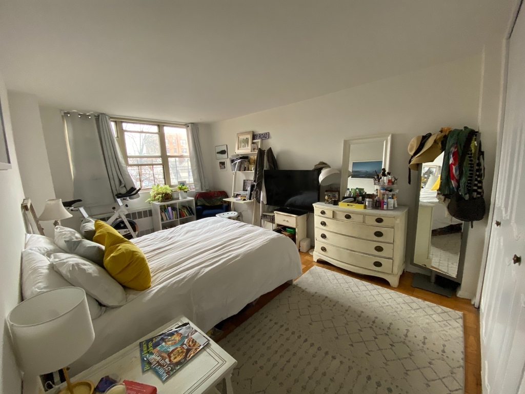 455 Ocean Parkway - Photo 1