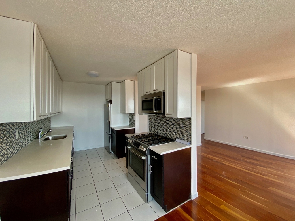 150 West 225th Street - Photo 2