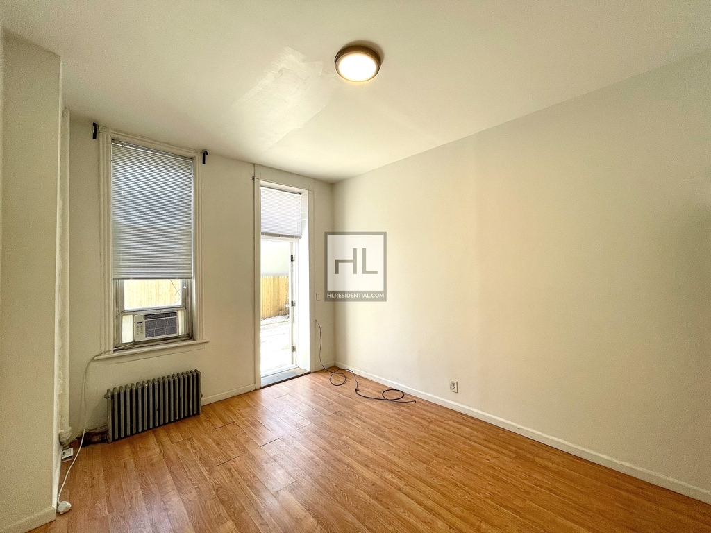 103 3 Avenue - Photo 1