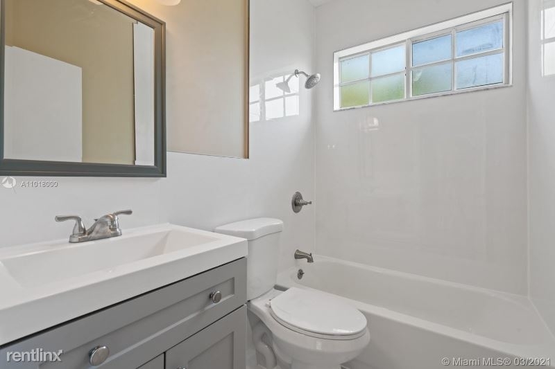 21 Madeira Ave # 11 - Photo 18