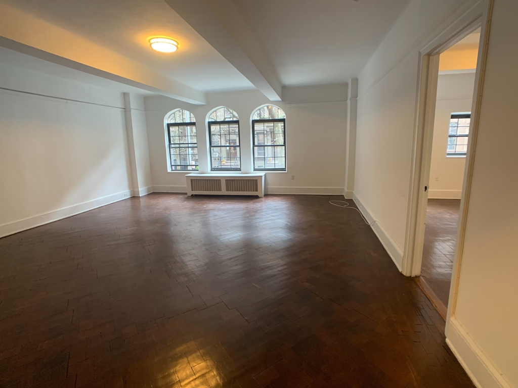 160 West 73rd Street - Photo 3