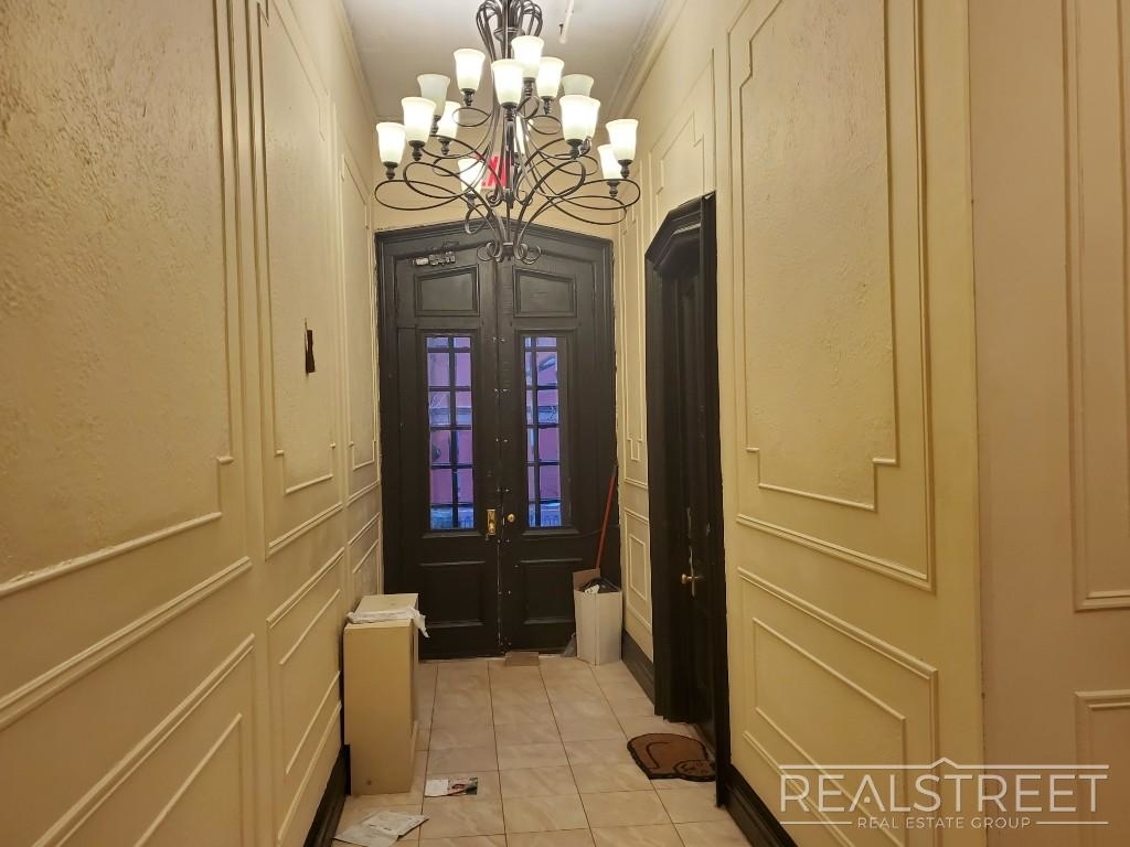 109 Joralemon Street - Photo 3