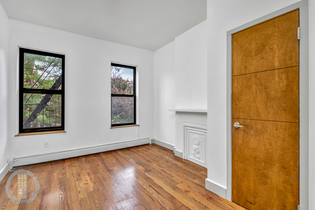 565 Chauncey Street - Photo 1