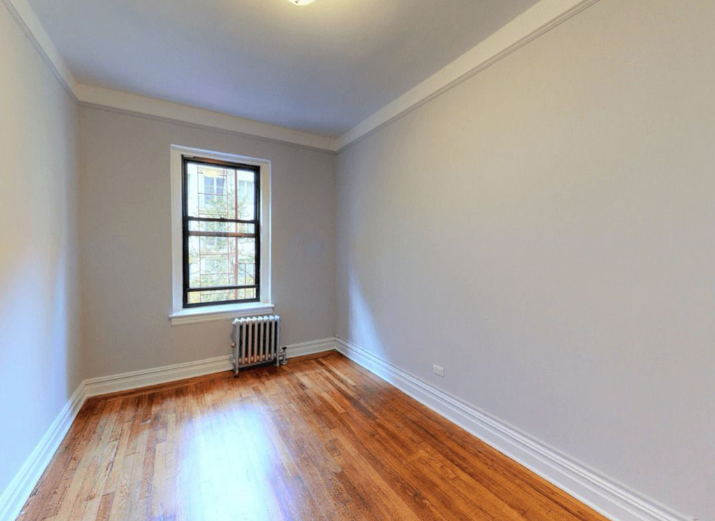 330 East 54th Street - Photo 0