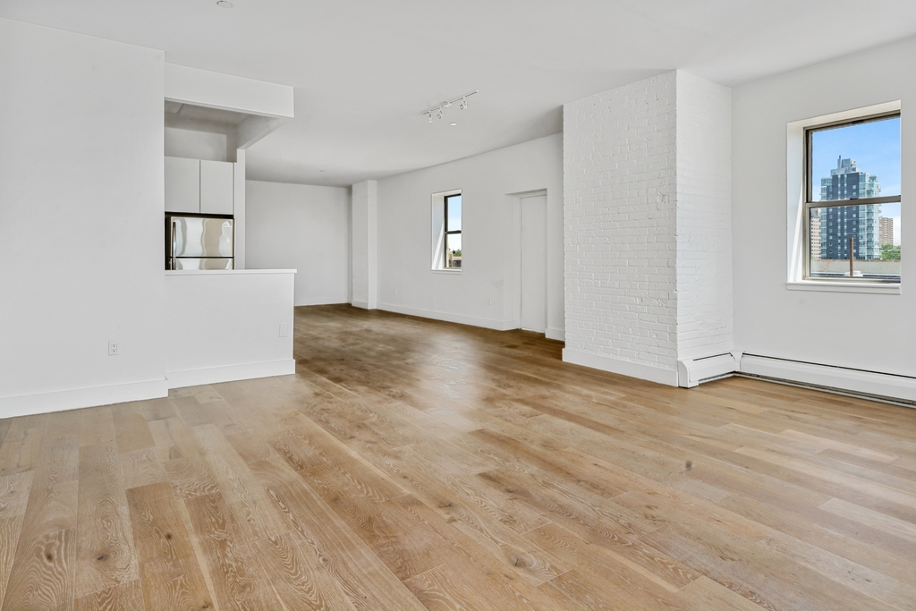 275 Park Avenue - Photo 2