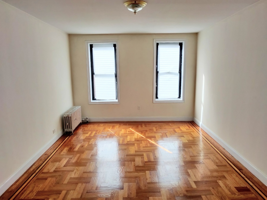 Holland Avenue, Bronx, NY 10462 - Photo 2