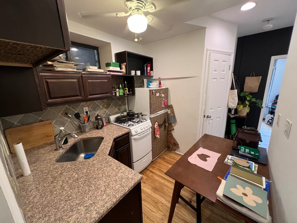57 Clinton Street - Photo 4