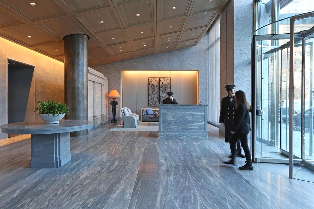 160 West 62nd Street - Photo 3