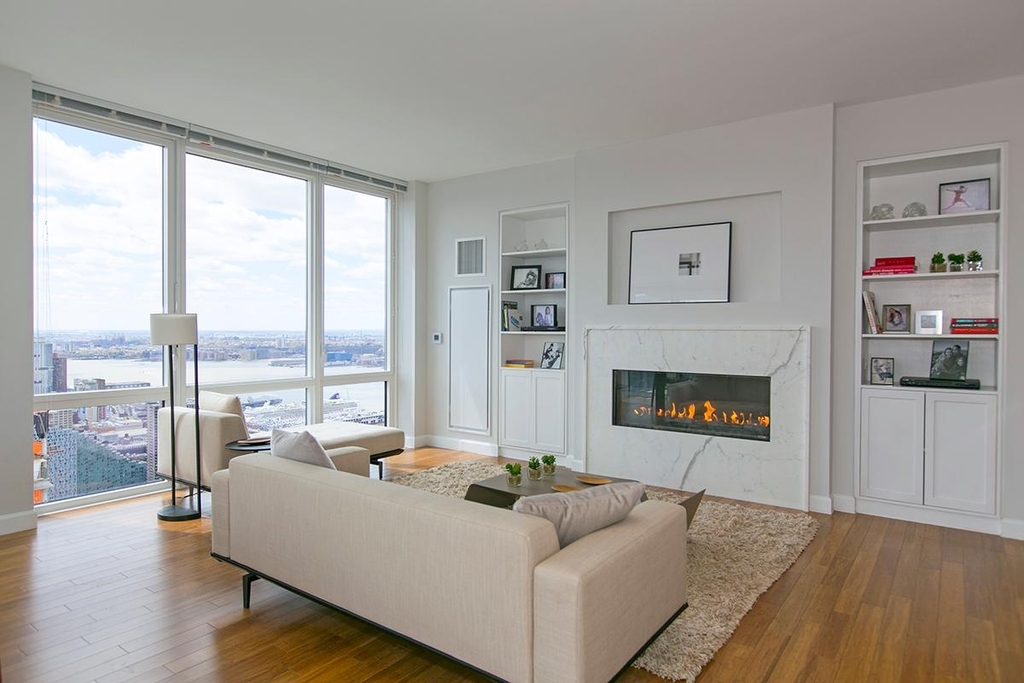 160 West 62nd Street - Photo 1