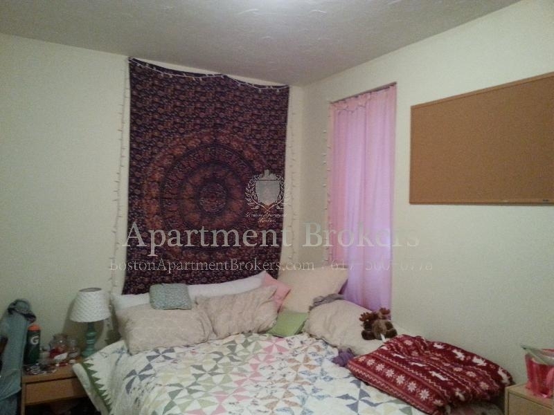 316 Huntington Ave. - Photo 2