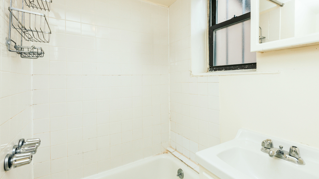 222 Bushwick Avenue - Photo 3