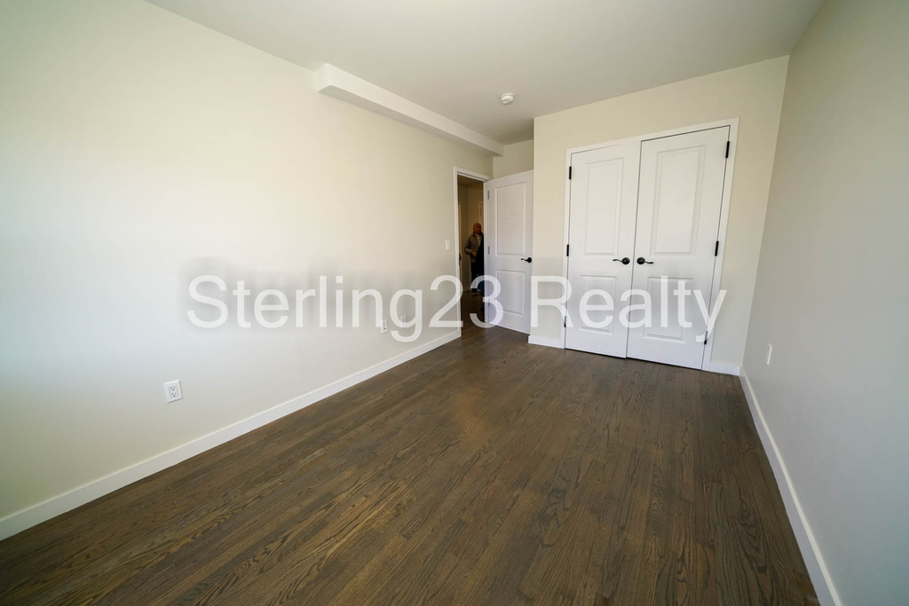 31-16 31st Street - Photo 7