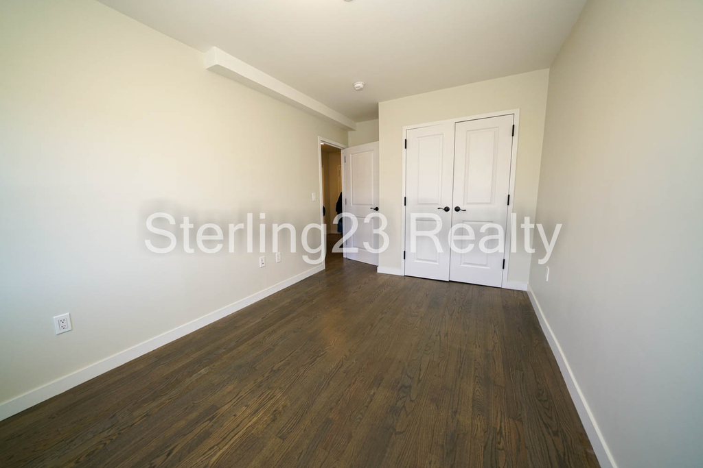 31-16 31st Street - Photo 6