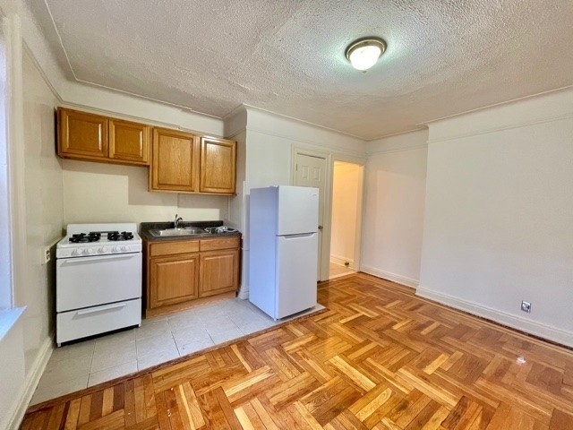 43-06 46th Street - Photo 1