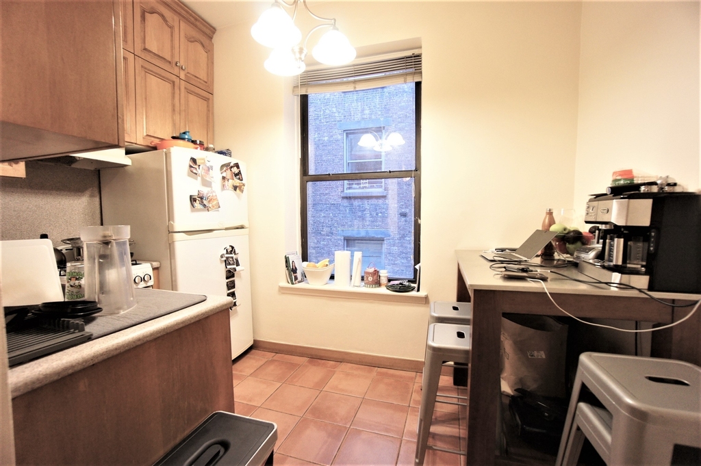 102 West 80th Street - Photo 6