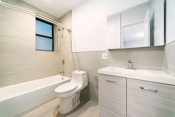 561 Lenox Avenue - Photo 3