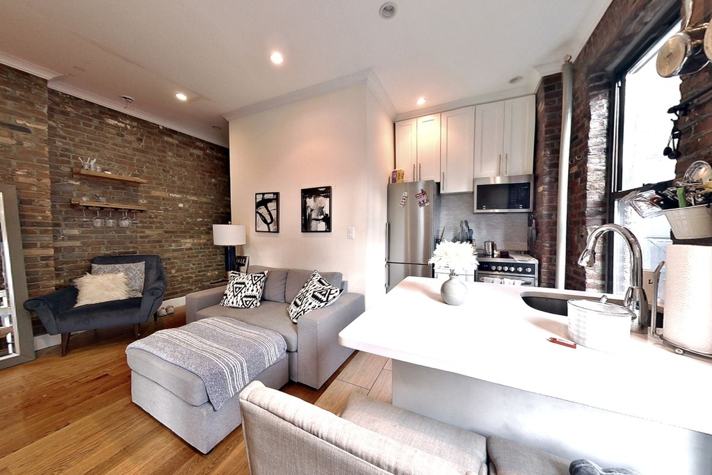 165 Mulberry Street - Photo 3