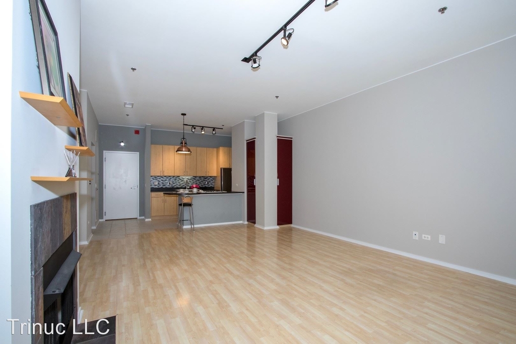 130 S Canal Street Apt 809 - Photo 4