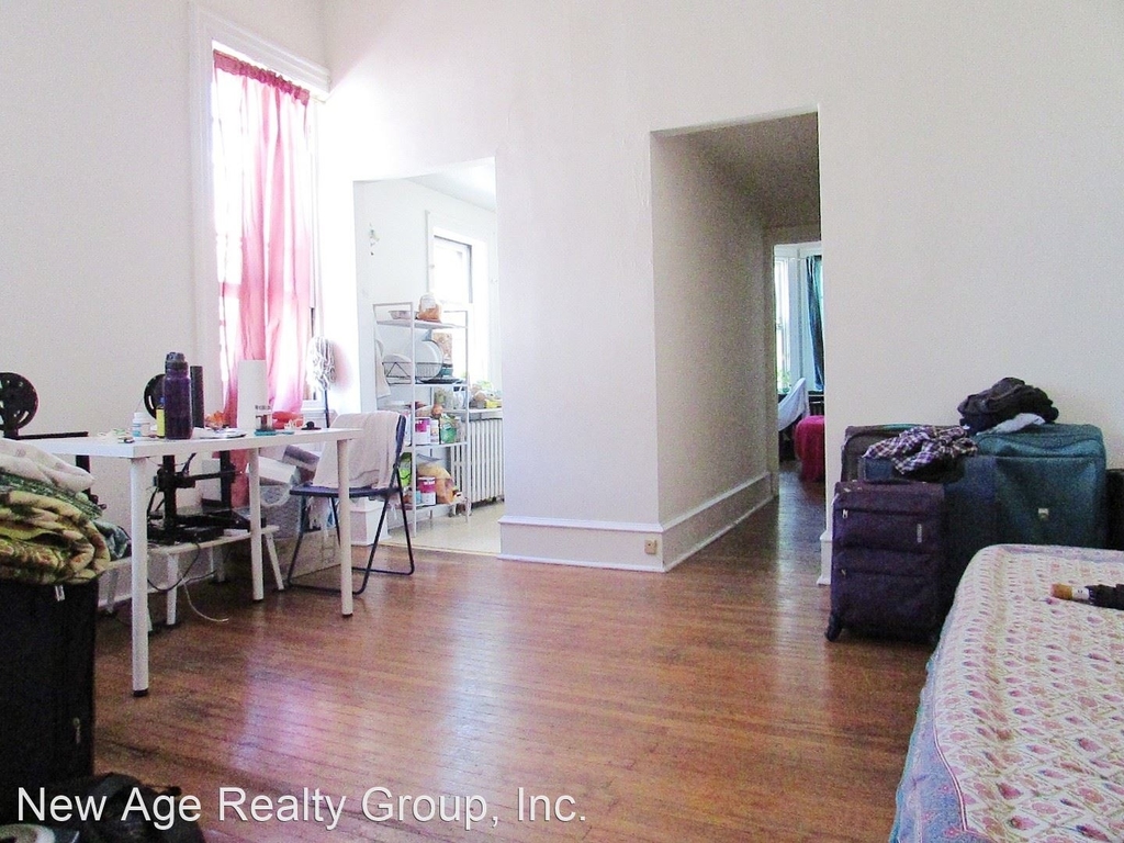 3416 Powelton Ave - Photo 4