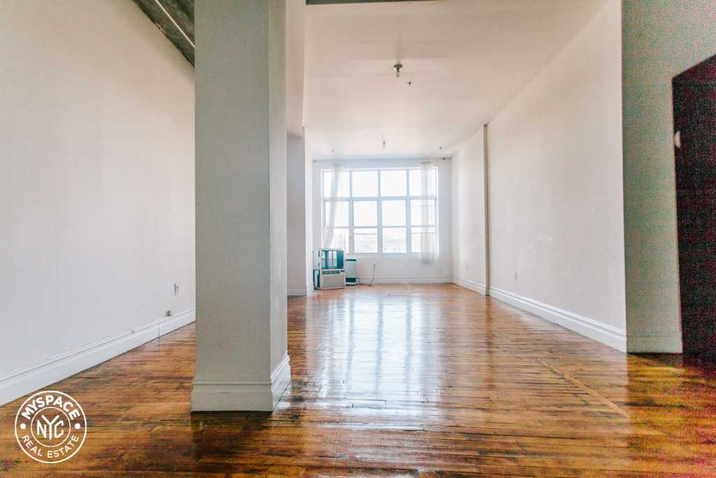 1087 Flushing Avenue - Photo 4