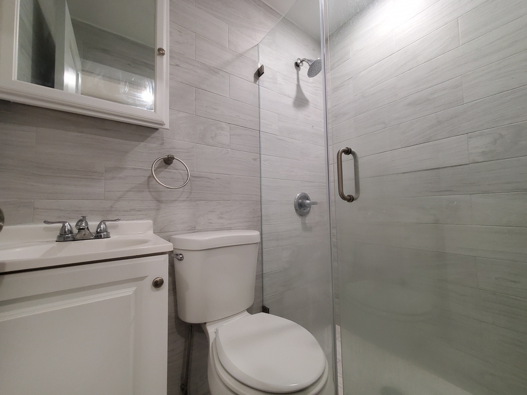 543 East 5th Street - Photo 6