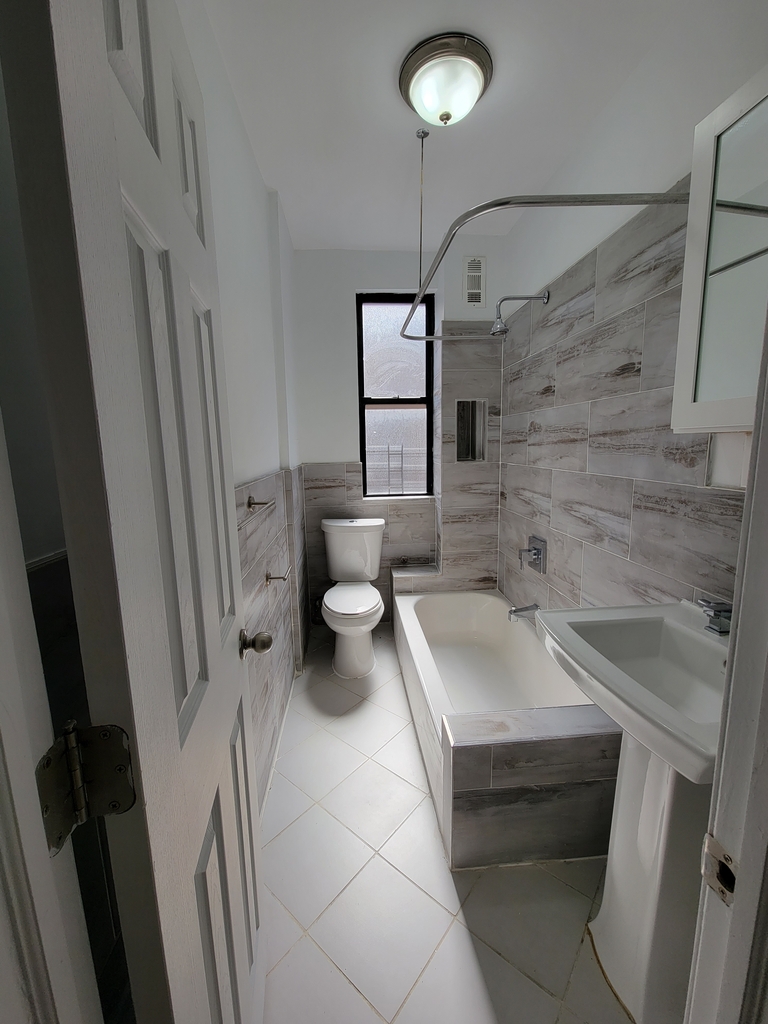 600 West 150th Street - Photo 5