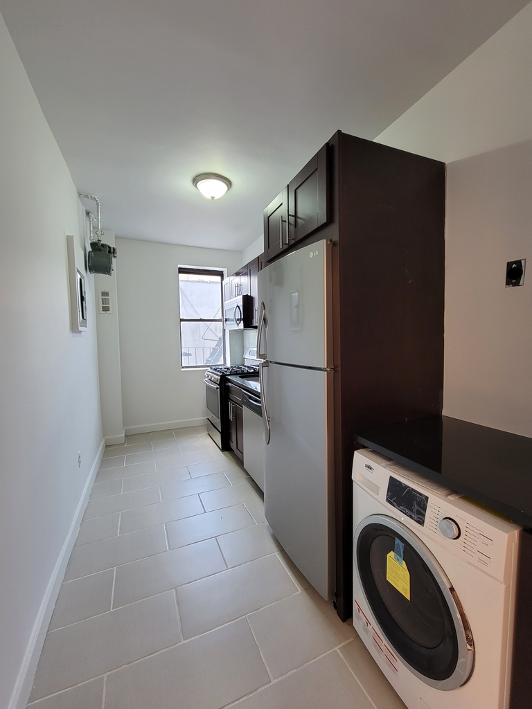 600 West 150th Street - Photo 1