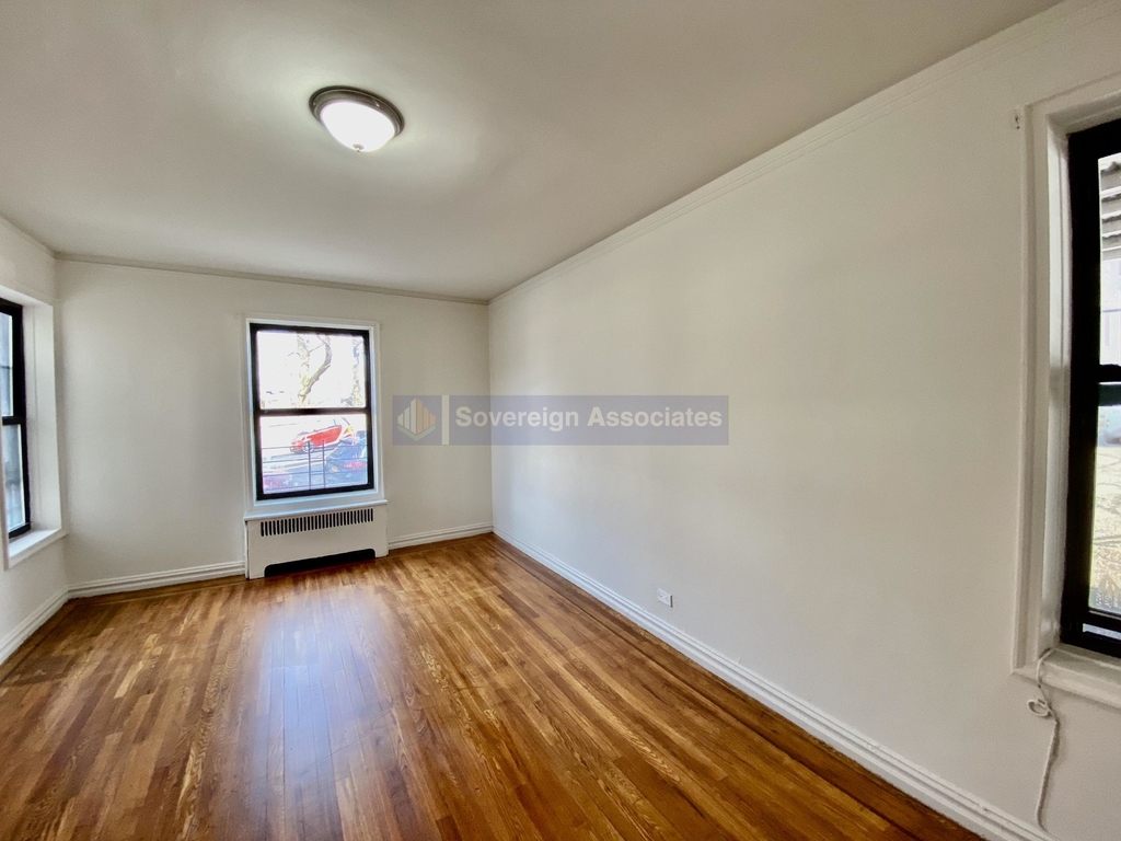 600 West 218th Street - Photo 11