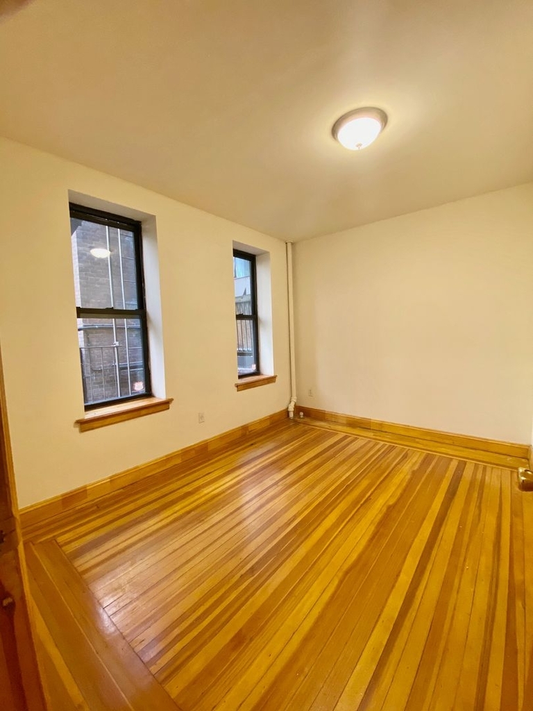 237 East 50th Street - Photo 2