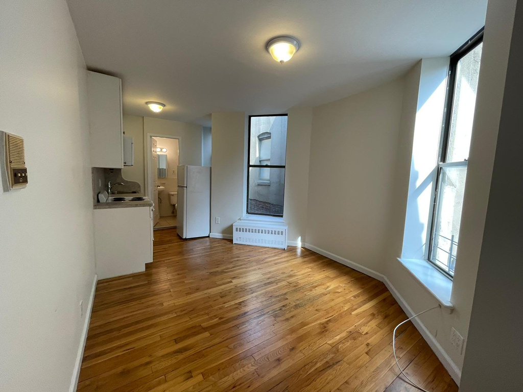 951 Amsterdam Avenue - Photo 1