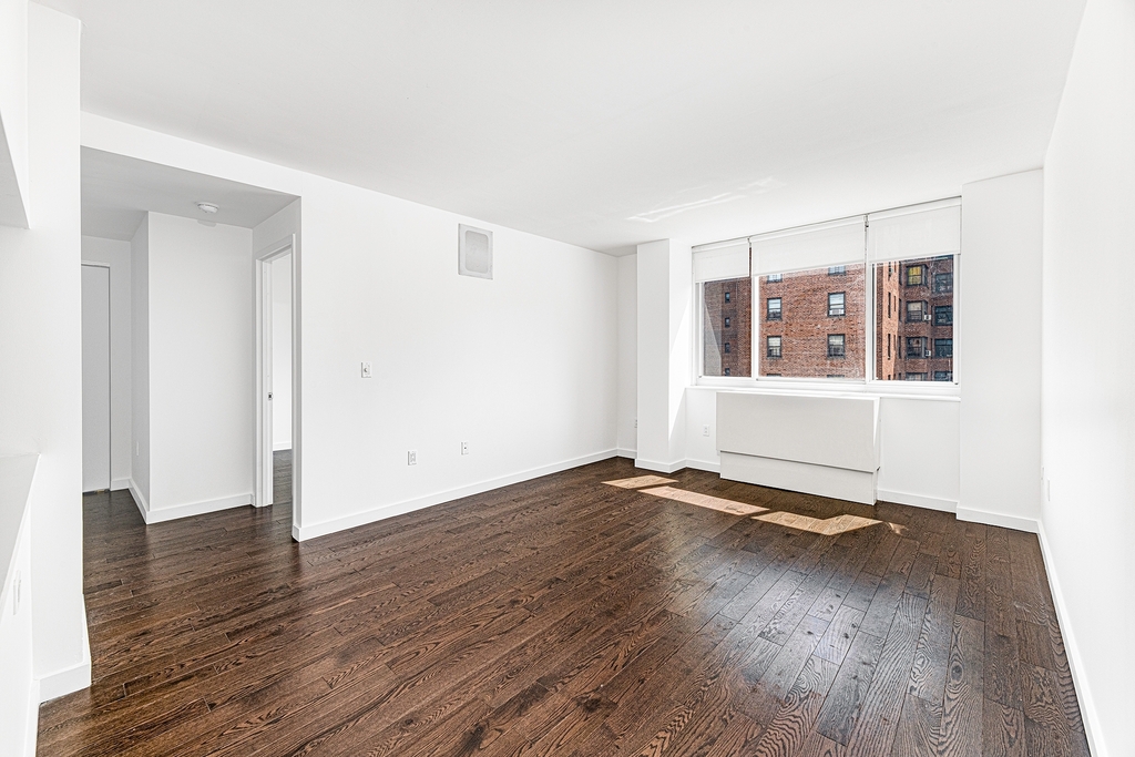 310 East 2nd Street - Photo 1