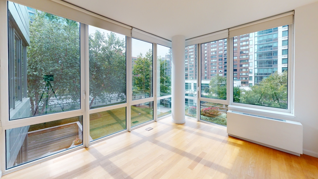 795 Columbus Avenue - Photo 5