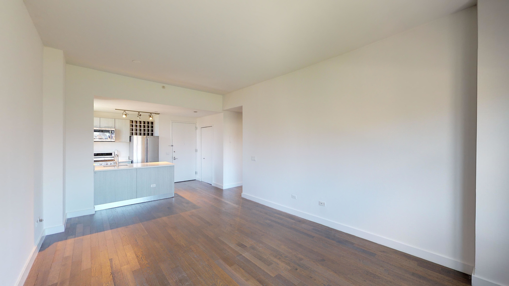 801 Amsterdam Avenue - Photo 3