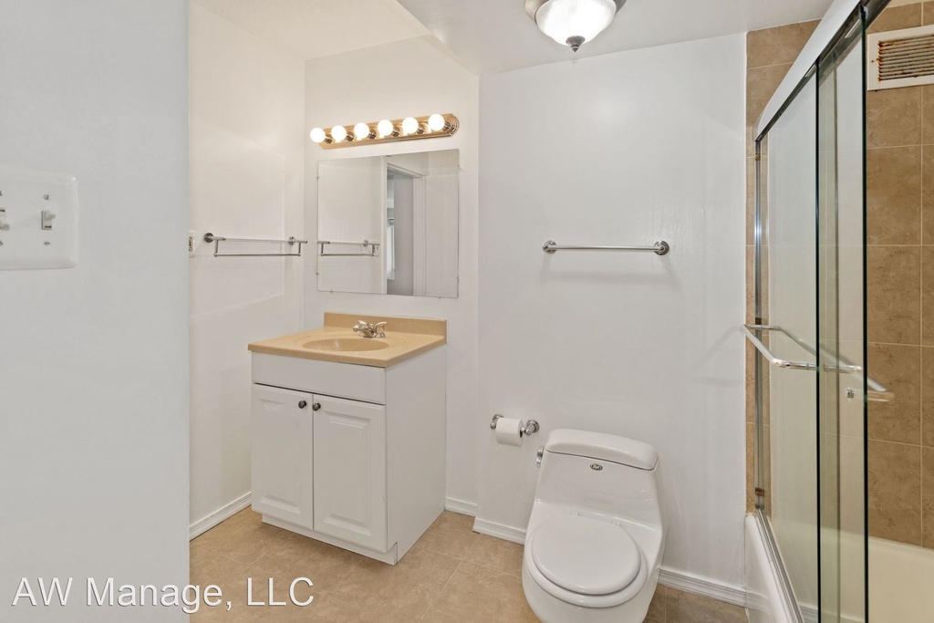 4515 Willard Ave Apt #607s - Photo 19