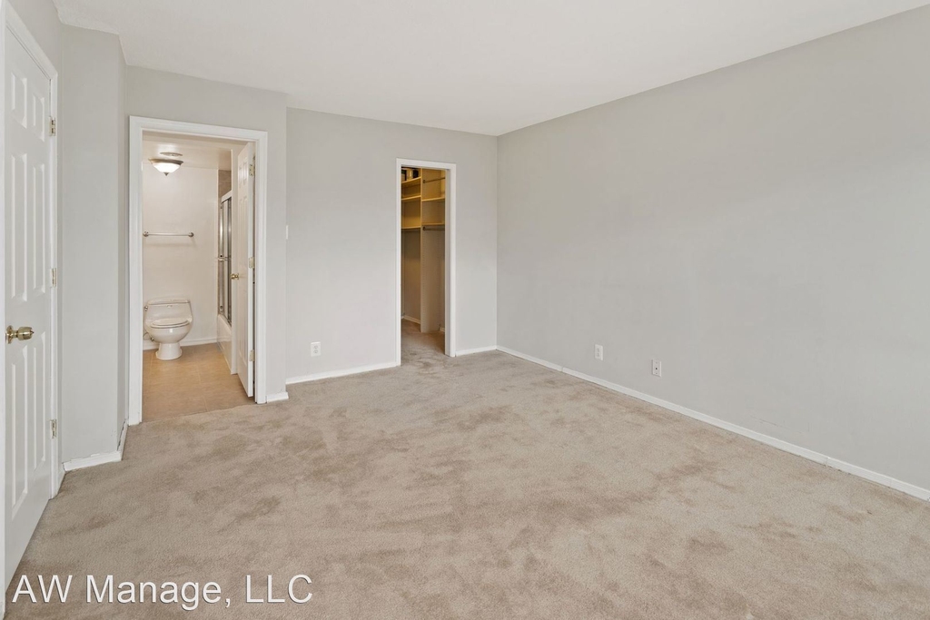 4515 Willard Ave Apt #607s - Photo 21