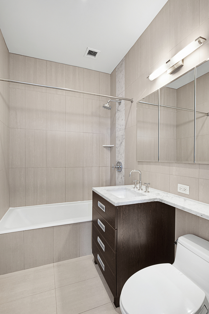 229 West 60th Street - Photo 5