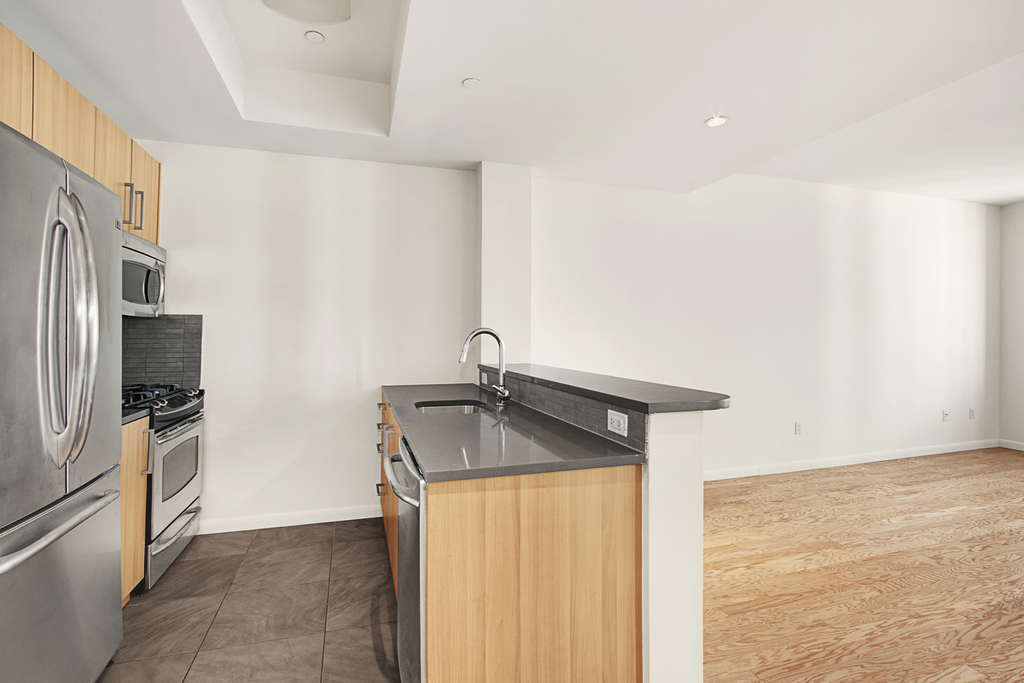 229 West 60th Street - Photo 2