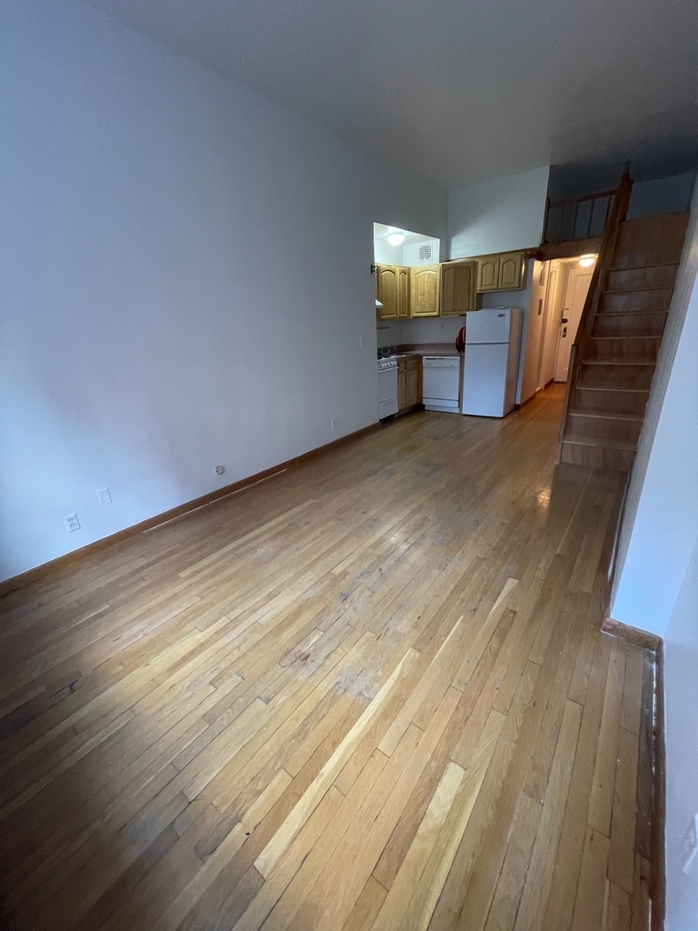 255 West 75th Street - Photo 5