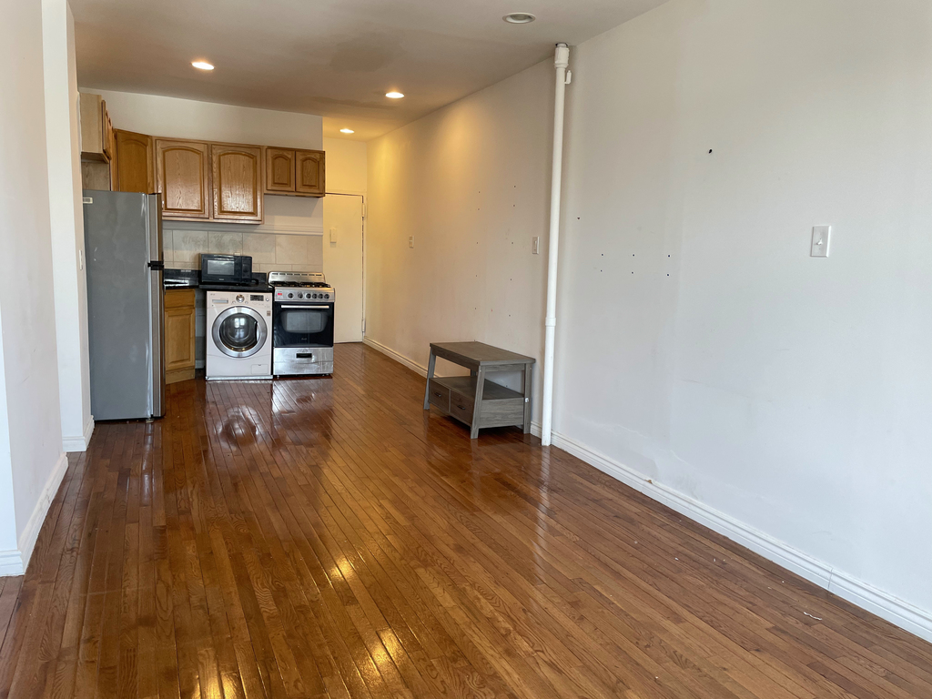 2305 2nd Avenue - Photo 1