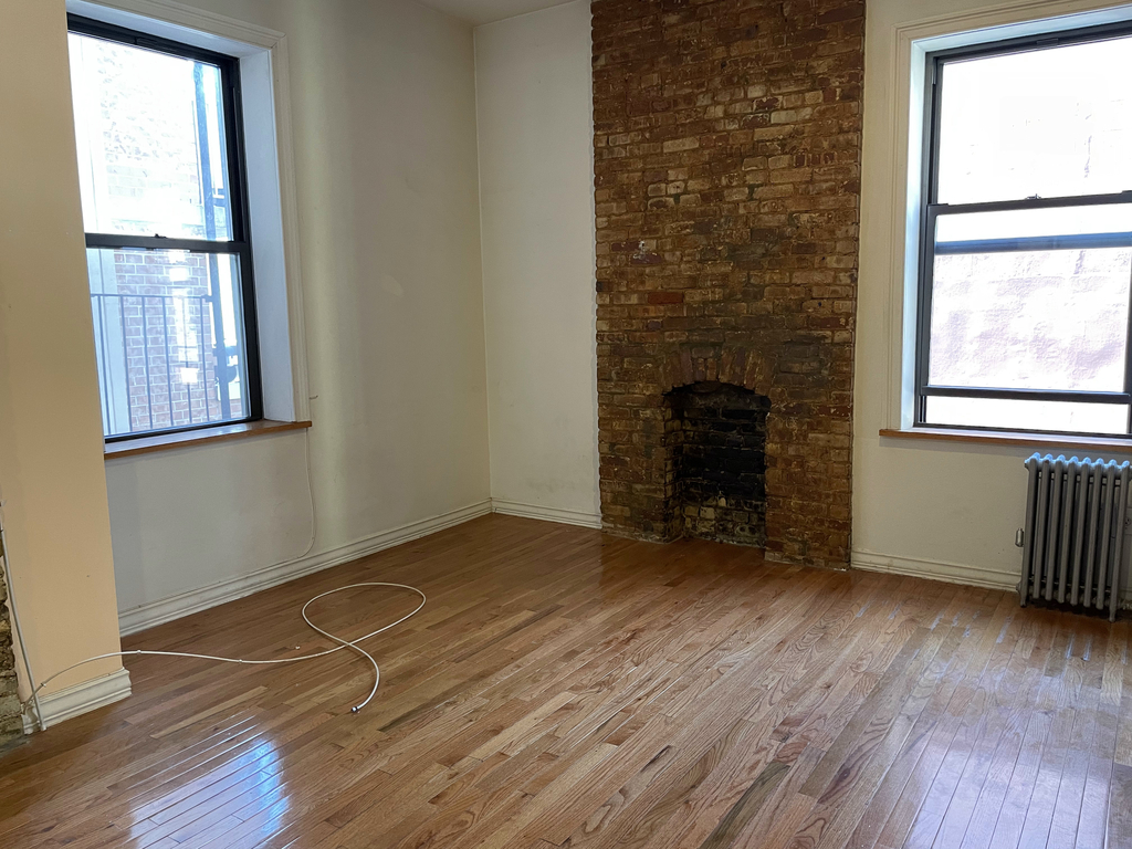 2305 2nd Avenue - Photo 1