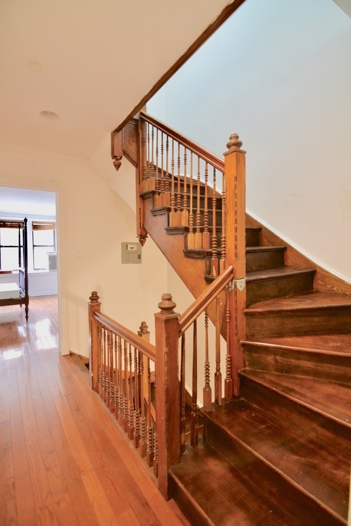 386 Lafayette Avenue - Photo 3