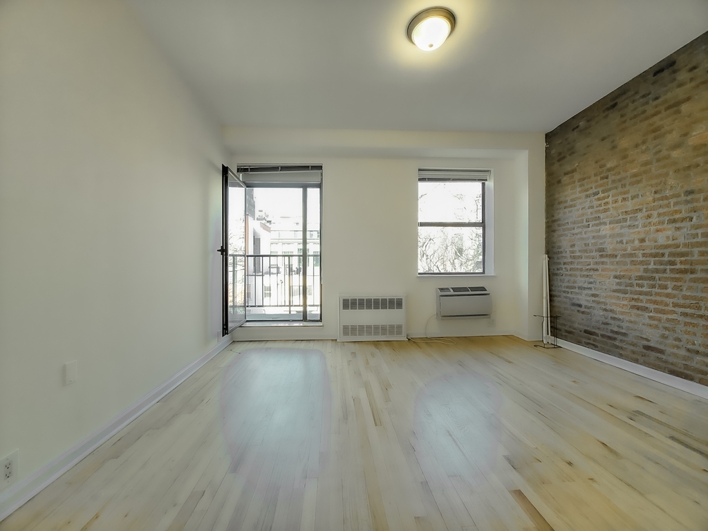 201 East 12th Street - Photo 1