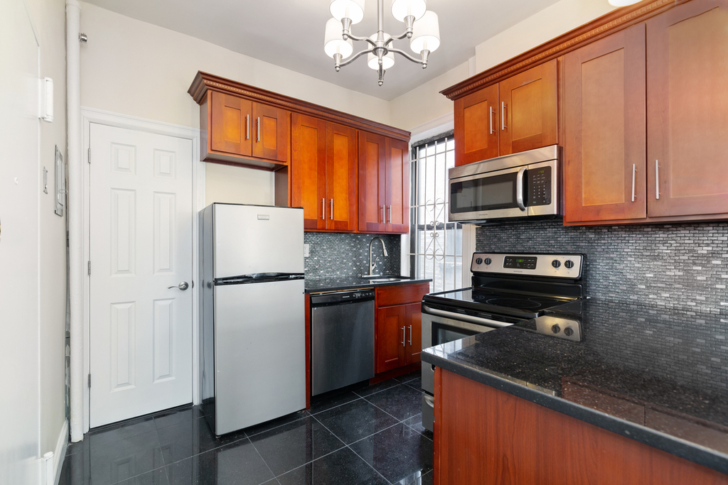 416 east 89th Street - Photo 1