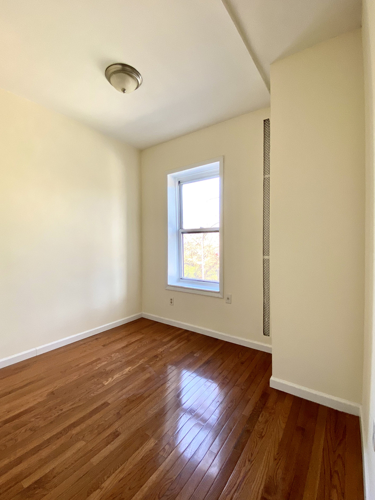 40 Marcy Avenue - Photo 2