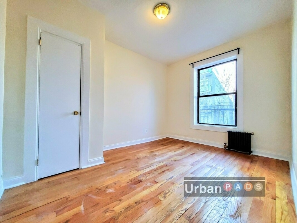 129 Clermont Avenue - Photo 1