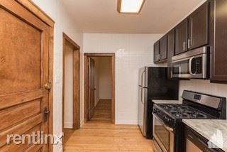 1535 W Addison St 1 - Photo 1